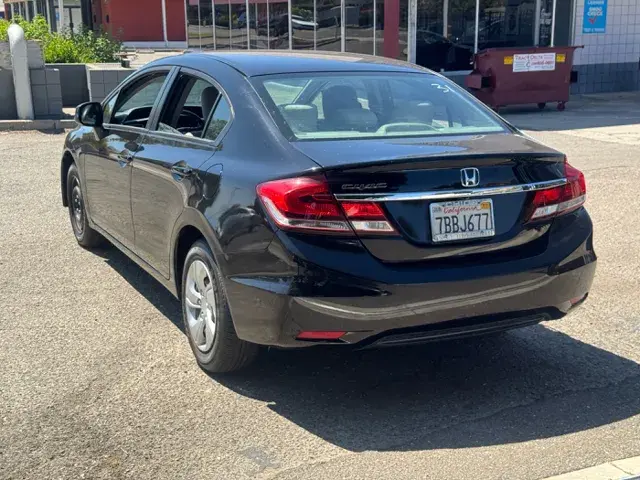 2013 Honda Civic LX Auto photo 4