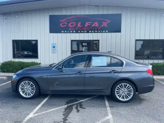 2015 BMW 3 Series 328i xDrive Sedan's photo