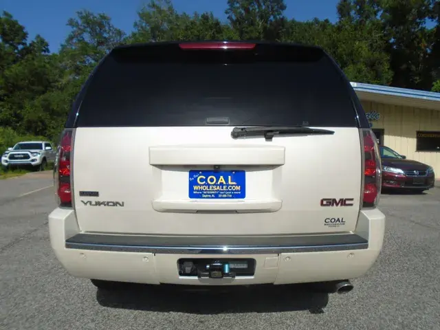 2012 GMC Yukon Denali - AWD photo 4