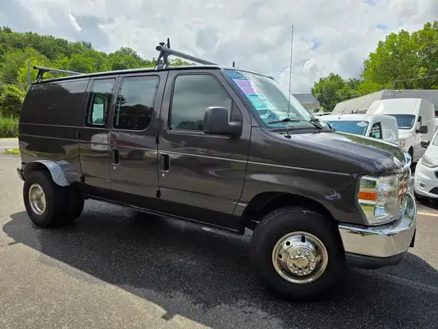 2014 Ford E-Series E-250 Van's photo
