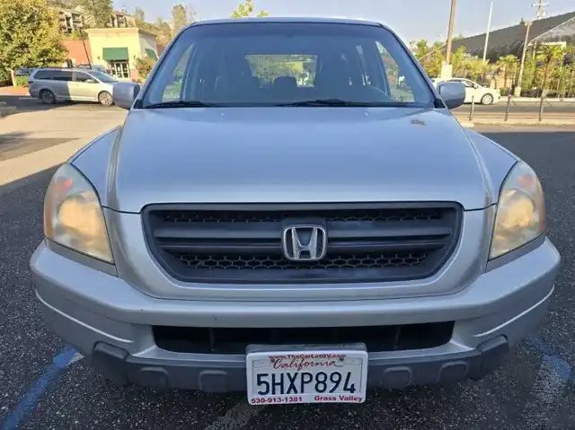 2004 Honda Pilot EX's photo