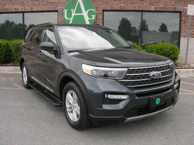 2023 Ford Explorer XLT 4WD's photo