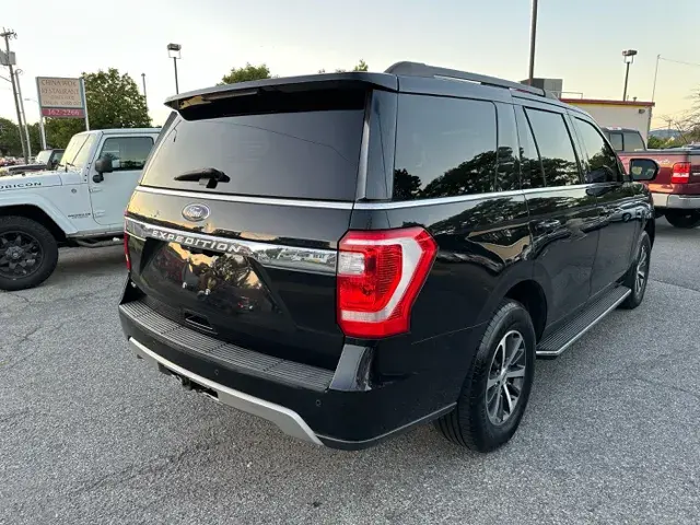 2019 Ford Expedition XLT 4WD photo 5