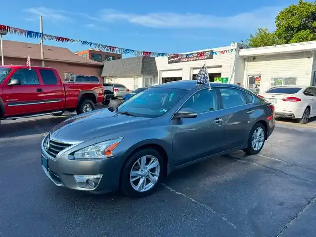 2015 Nissan Altima 2.5 SV's photo