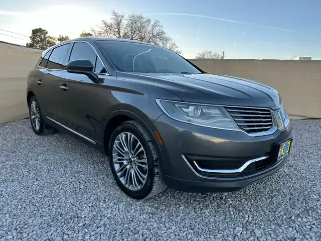 2017 Lincoln MKX Reserve FWD's photo