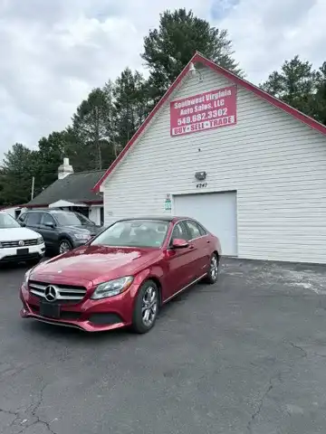 2017 Mercedes-Benz C-Class C300's photo