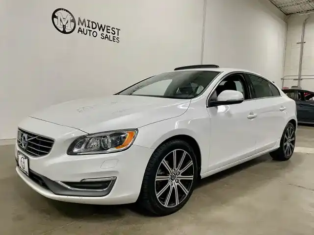 2017 Volvo S60 T5 AWD Inscription Platinum's photo