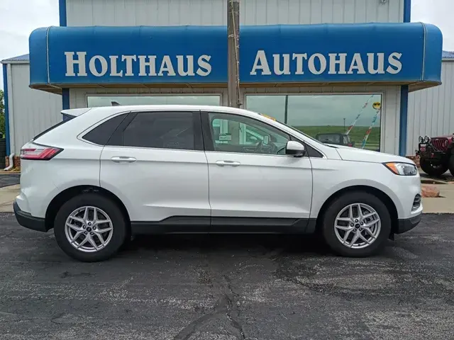 2024 Ford Edge undefined photo 4
