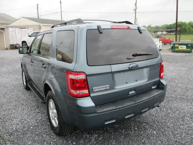2012 Ford Escape XLT photo 3