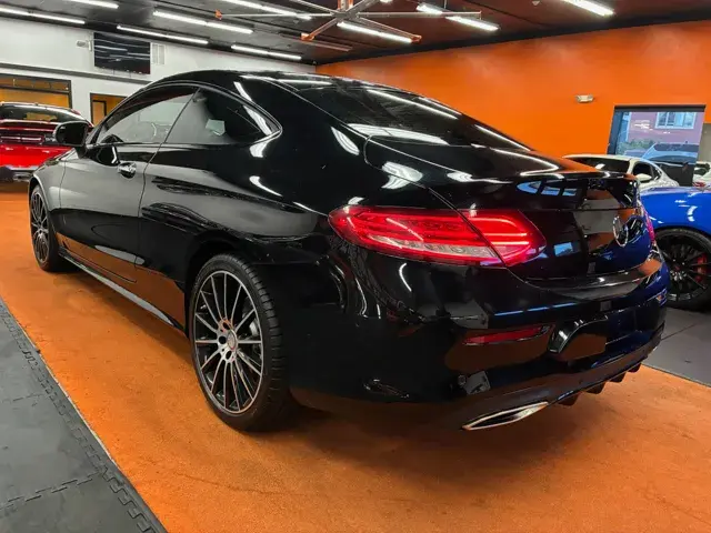 2017 Mercedes-Benz C-Class C300 4MATIC photo 4