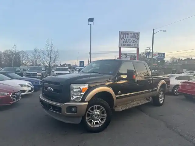 2011 Ford F-250 Lariat 4x4 Crew Cab 172 in's photo