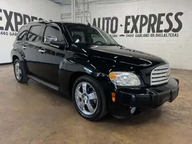 2010 Chevrolet HHR LT's photo