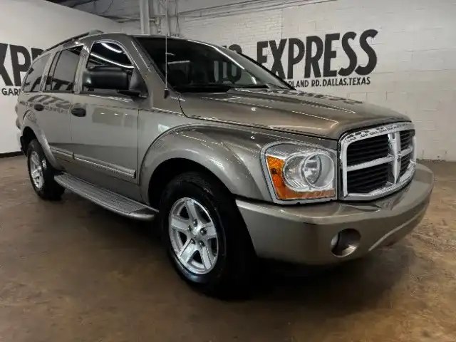 2005 Dodge Durango Limited's photo