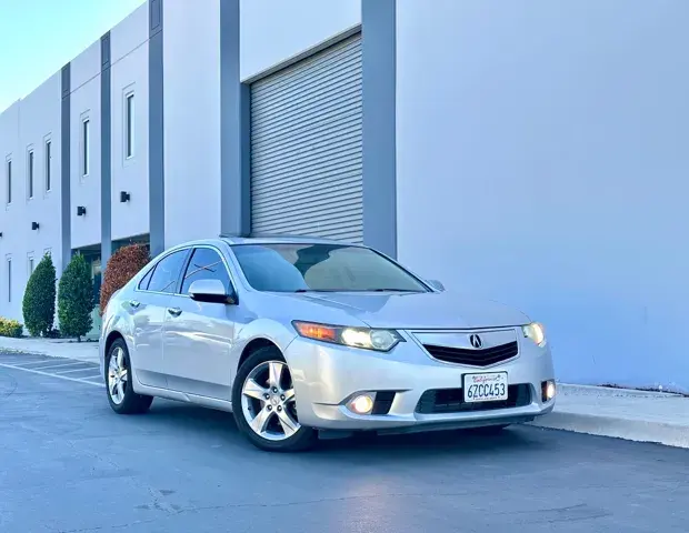 2012 Acura TSX Technology Package 5AT photo 3