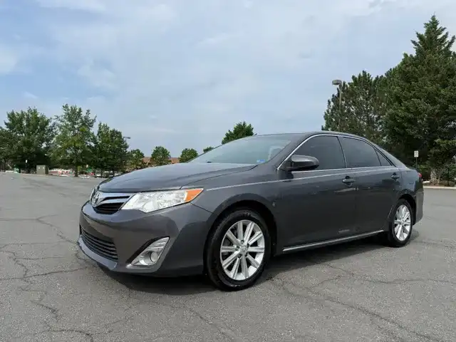 2012 Toyota Camry 2.5 Auto XLE's photo