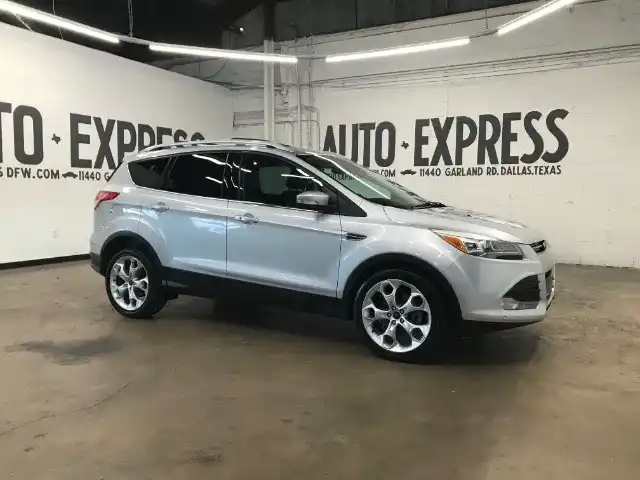 2014 Ford Escape Titanium's photo