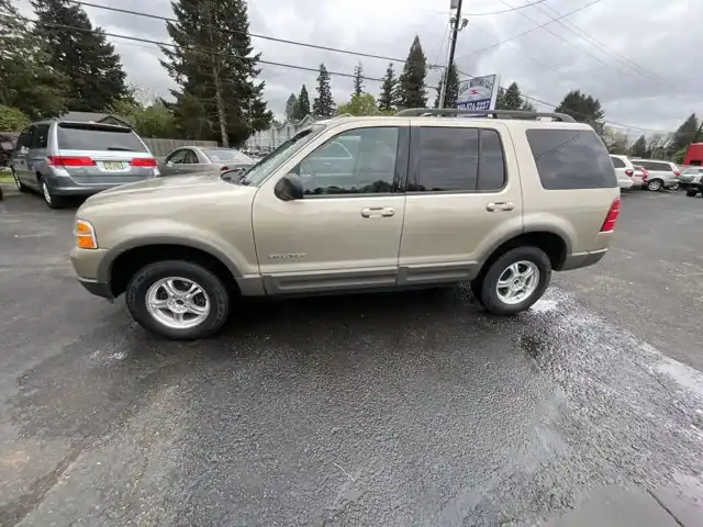 2002 Ford Explorer XLT 4x4's photo