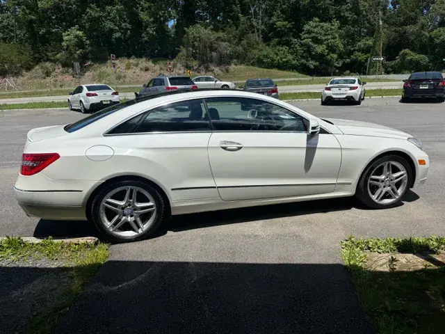 2013 Mercedes-Benz E-Class E350 photo 5