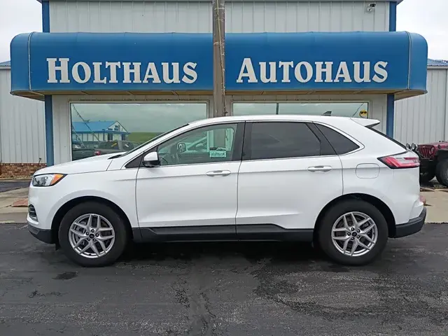 2024 Ford Edge undefined photo 3