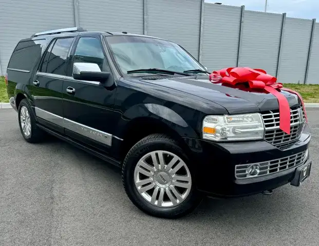 2012 Lincoln Navigator 4x4 L's photo