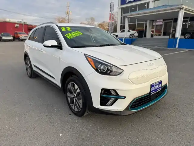 2022 Kia Niro EX EV's photo
