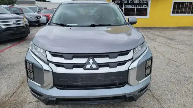 2020 Mitsubishi Outlander Sport 2.0 ES 2WD CVT's photo