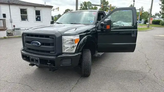 2015 Ford F-250 XL 4x4 SuperCab 142 in's photo