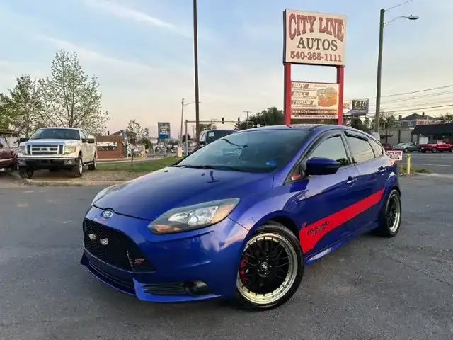 2014 Ford Focus 5 Door Hatch ST's photo