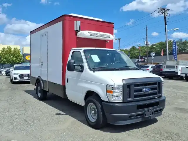 2024 Ford E-Series SRW E-350 Super Duty 138 in WB's photo