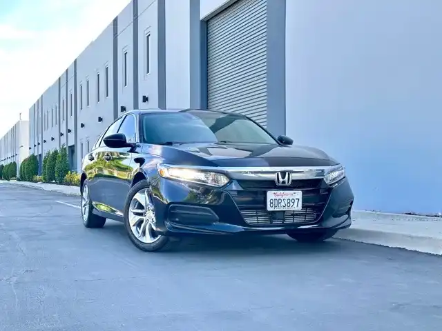 2018 Honda Accord 1.5T LX CVT's photo