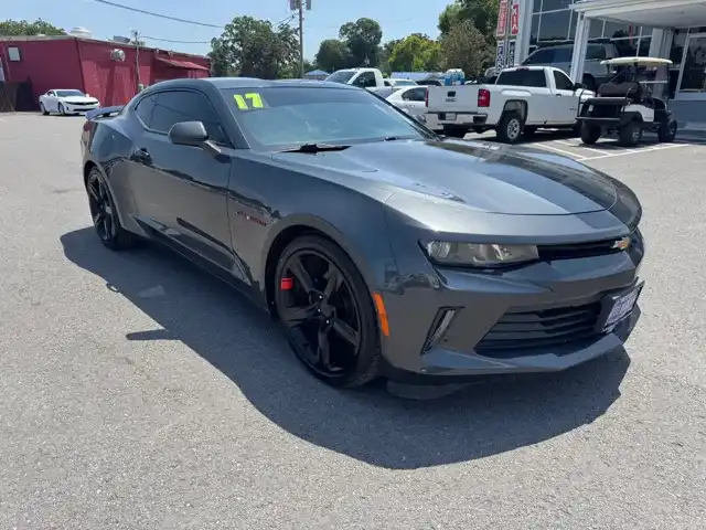 2017 Chevrolet Camaro 2.0 1LT's photo