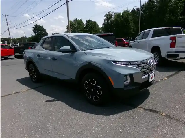 2022 Hyundai Santa Cruz SE 2.5 AWD's photo