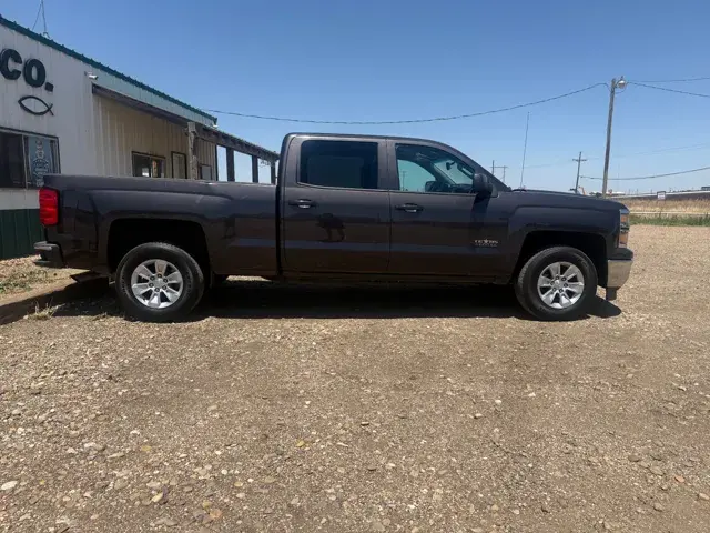 2014 Chevrolet Silverado 1500 LT Crew Cab Short Box photo 4