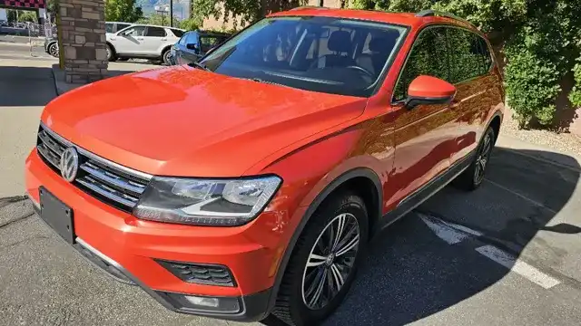 2018 Volkswagen Tiguan 2.0T SEL 4Motion's photo
