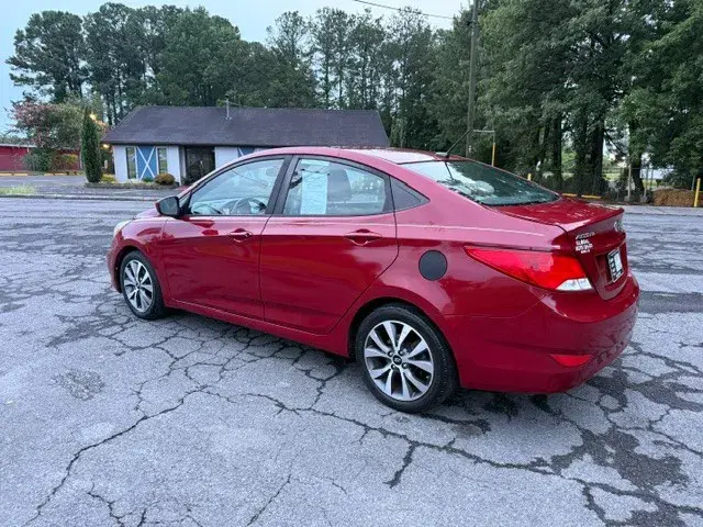 2017 Hyundai Accent Value Edition 4-Door 6-Speed Automatic photo 5