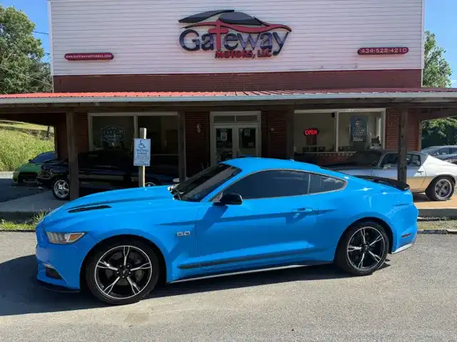 2017 Ford Mustang GT Coupe Premium's photo