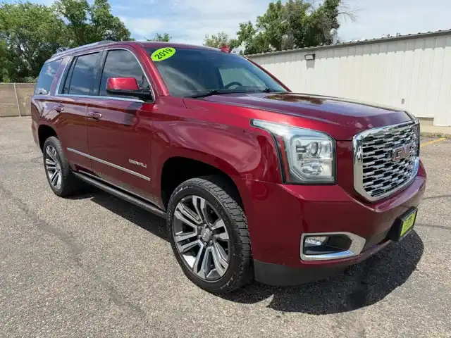 2019 GMC Yukon 4WD Denali's photo