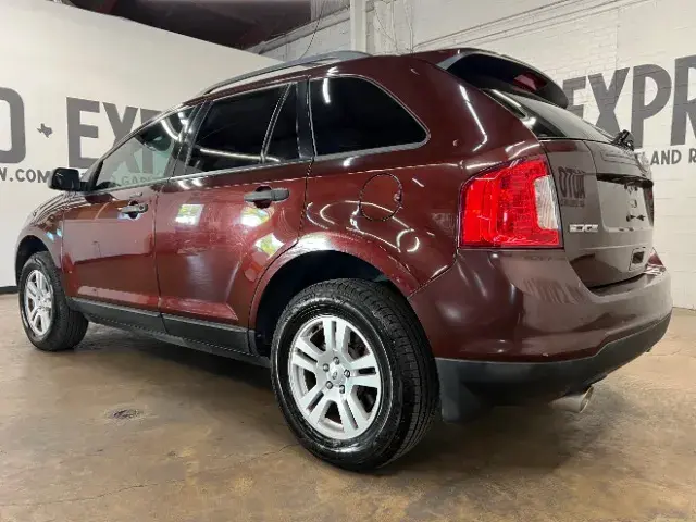2012 Ford Edge SE photo 3