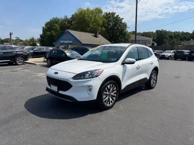 2021 Ford Escape Titanium AWD's photo