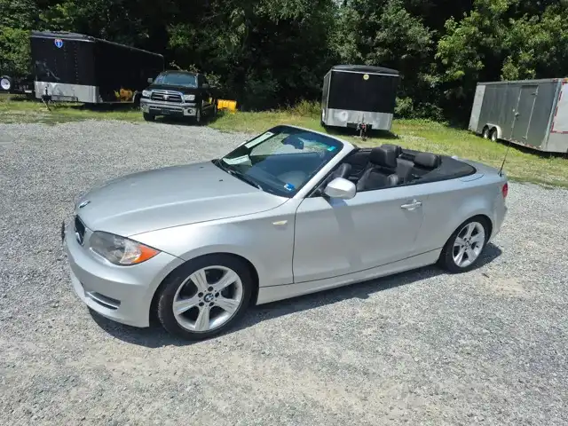 2011 BMW 1 Series 128i Convertible's photo