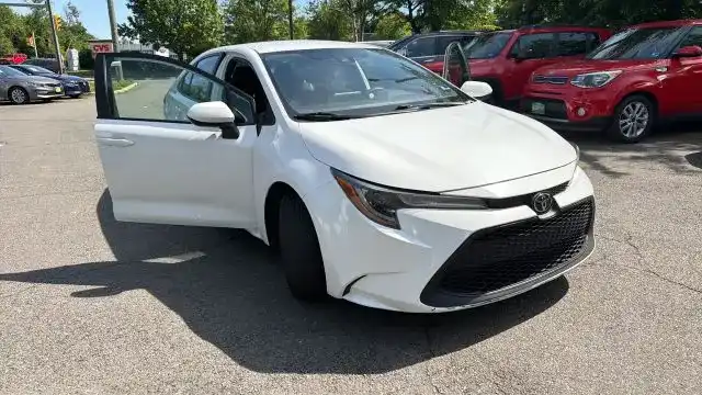 2021 Toyota Corolla LE CVT's photo