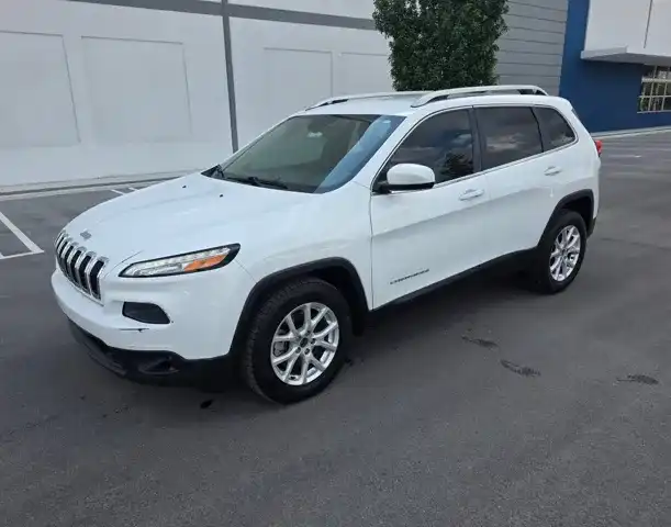 2017 Jeep Cherokee Latitude's photo