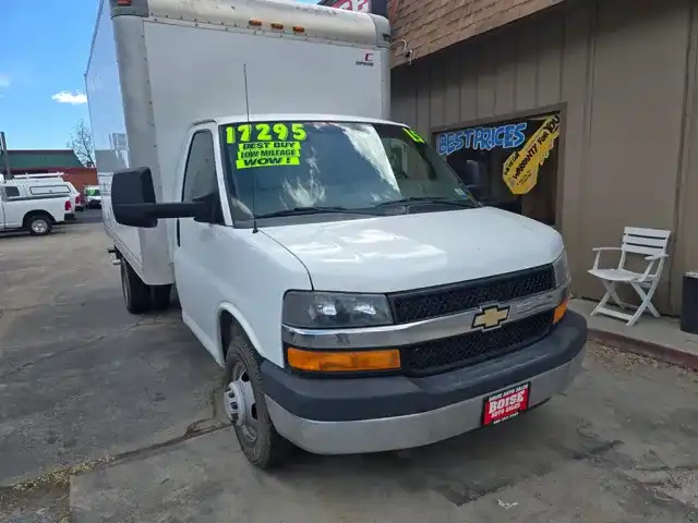 2015 Chevrolet Express 4500 159" WB's photo