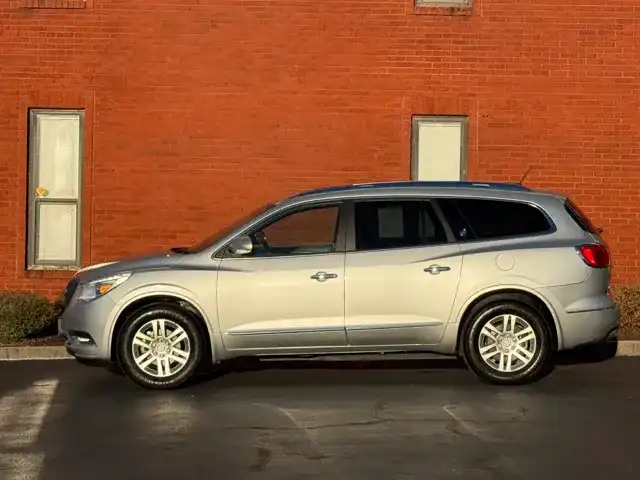 2015 Buick Enclave Convenience's photo