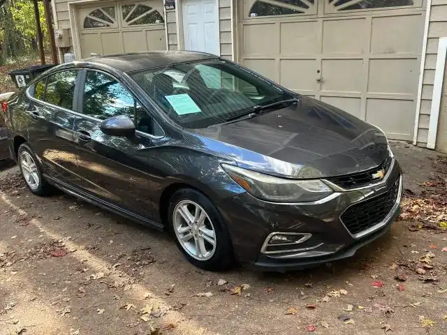 2016 Chevrolet Cruze LT Auto's photo