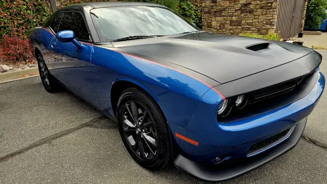 2020 Dodge Challenger GT Auto AWD photo 3