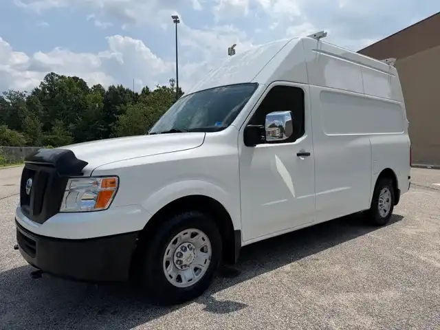 2016 Nissan NV 2500 High Roof SV V8's photo