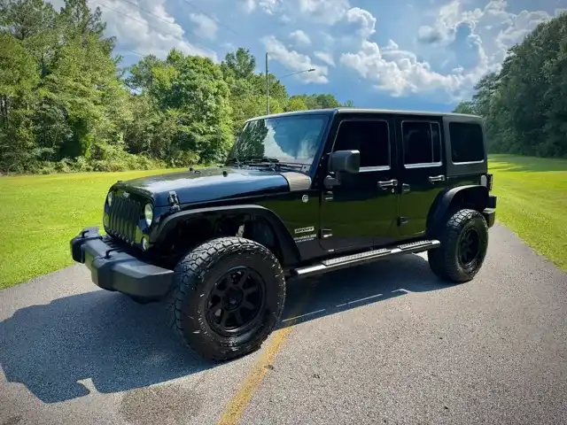 2014 Jeep Wrangler Sport's photo