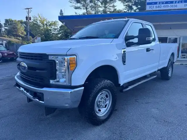 2017 Ford F-250 XL 4WD SuperCab 8' Box's photo