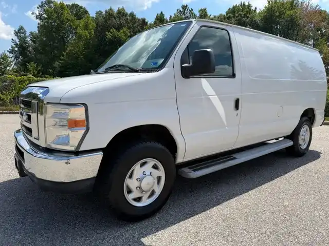 2013 Ford E-Series E-250 Van's photo